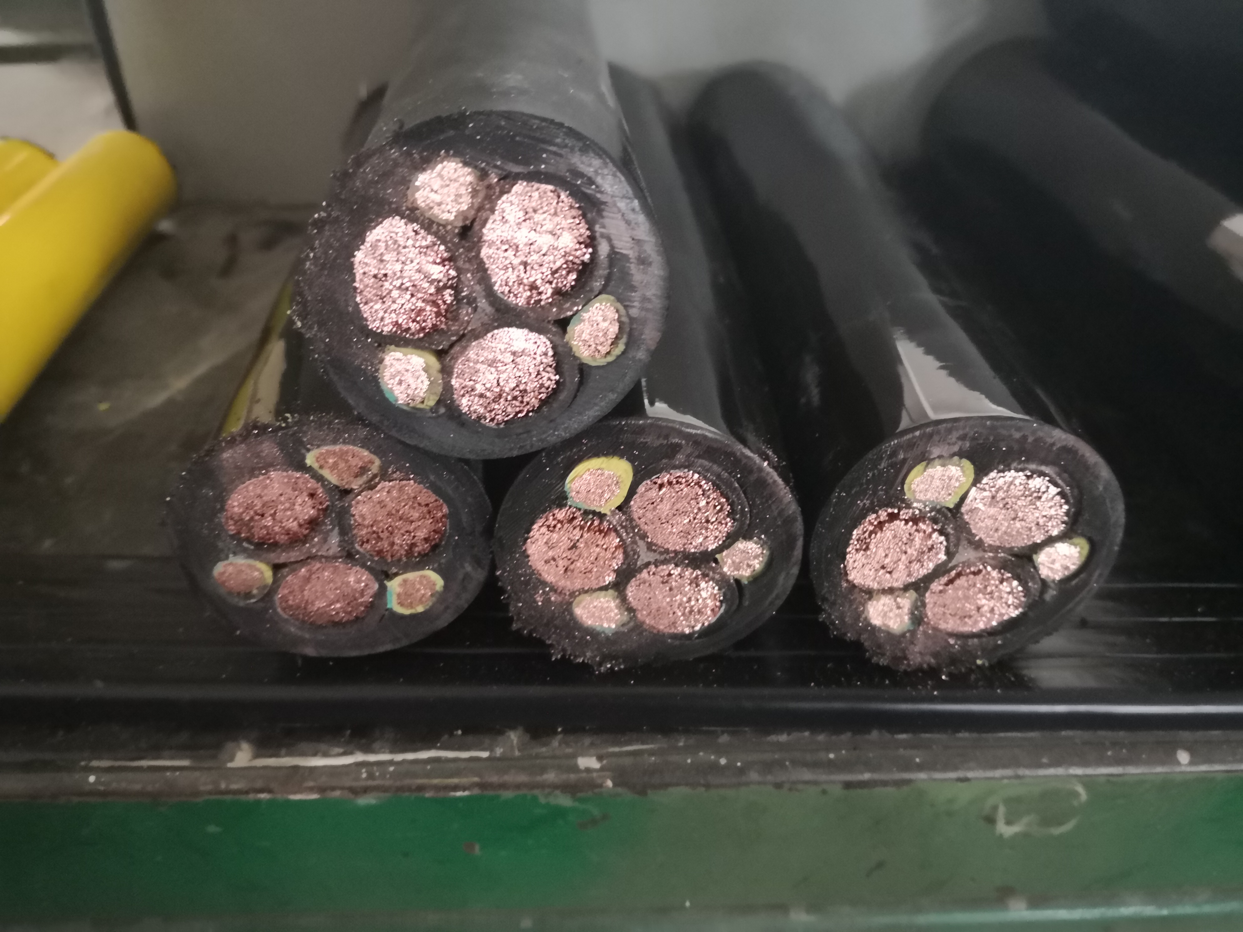 钢厂耐高温卷筒圆电缆     3*35+3*16/3